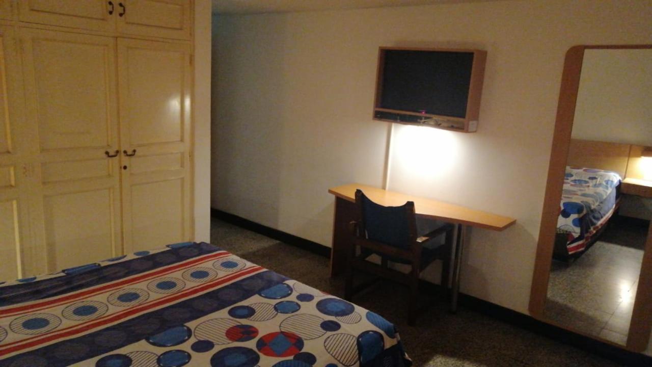 Hotel Del Oeste Cali Zewnętrze zdjęcie