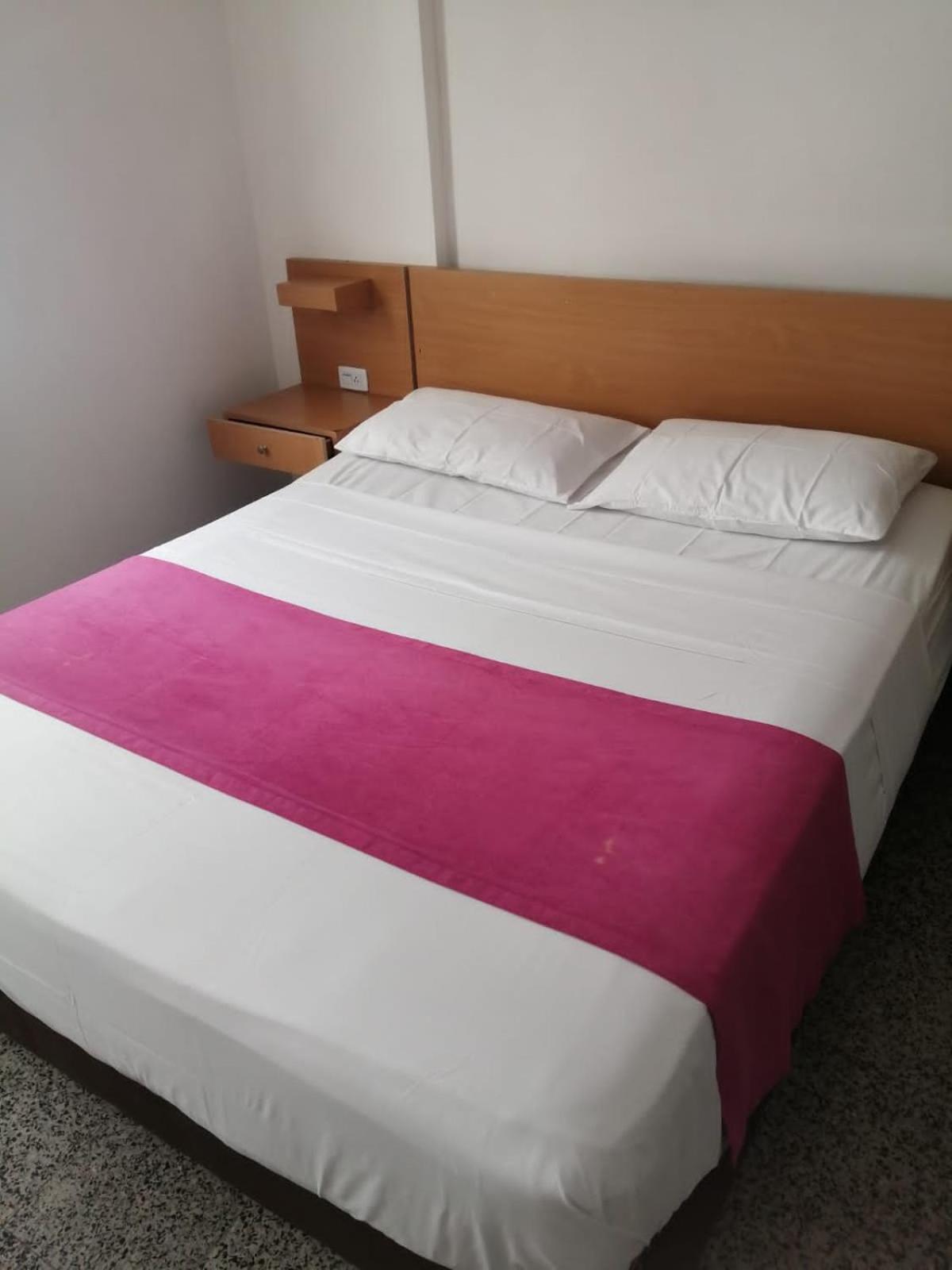 Hotel Del Oeste Cali Zewnętrze zdjęcie